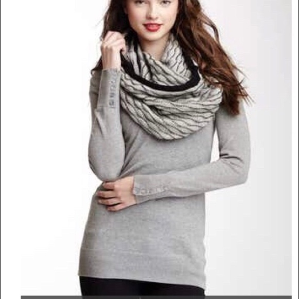 Infinity scarf